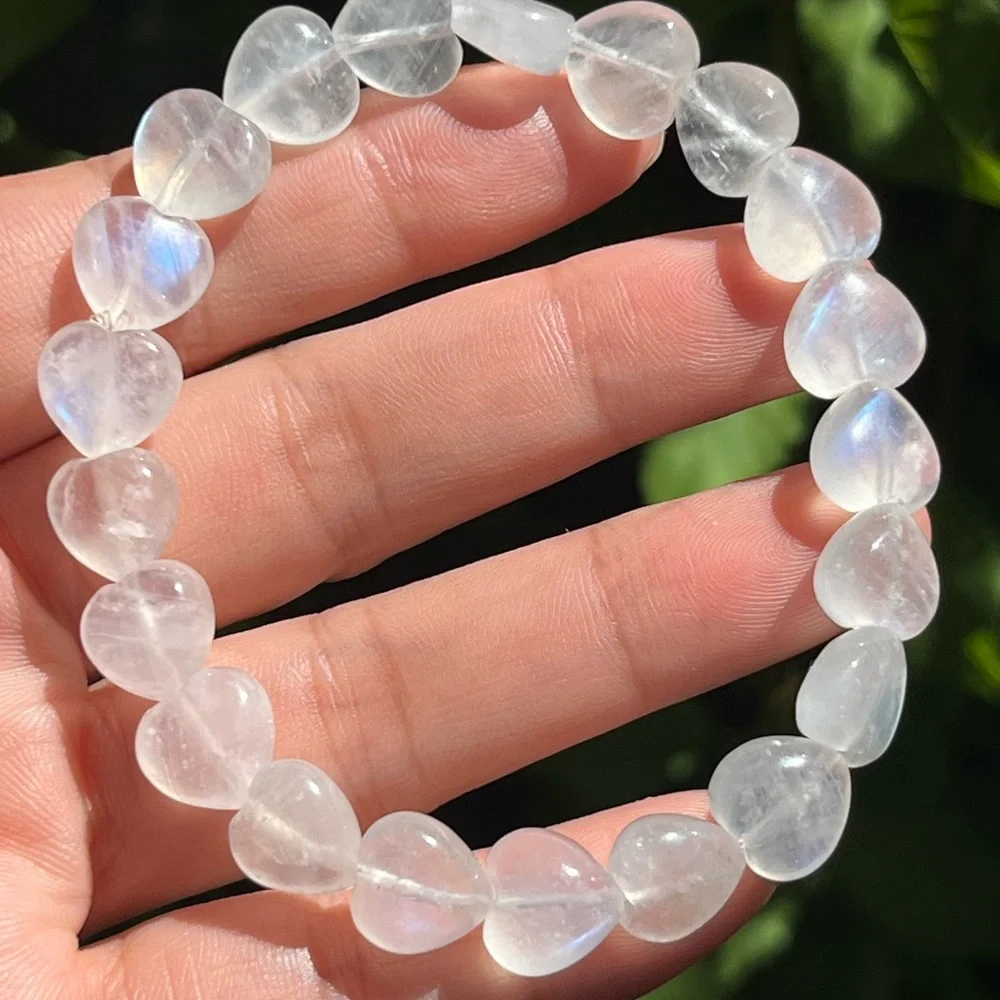 11mm stretchable high quality flashy Moonstone‎ heart bracelet
